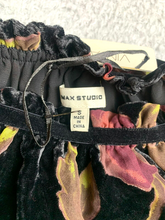 Load image into Gallery viewer, Max Studio Shirt Women Small Black AOP Floral Halter Boho Blouse Nylon Rayon NWT
