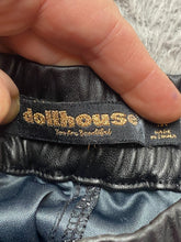 Load image into Gallery viewer, Dollhouse Pants Womens Medium (30x25) Black Faux Leather Jogger Moto Biker
