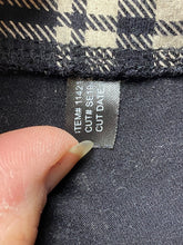 Load image into Gallery viewer, Torrid Pants Womens 3 (36x23.5) Black Beige Plaid Capri Cropped Spandex Stretch
