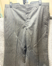 Load image into Gallery viewer, VTG Curlee 2 Piece Suit Mens 46 Gray Virgin Wool Sport Coat Blazer Dress Pants
