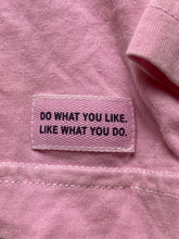 Load image into Gallery viewer, Life is Good Shirt Womens Medium Pink Dog House Mi Casa Es Su Casa Streetwear
