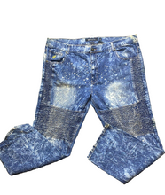 Load image into Gallery viewer, Rocawear Jeans Adult 48x34 Blue Denim Classic Fit Wide Leg Skater Whiskered Mens
