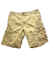 Load image into Gallery viewer, Levis Shorts Adult 38 Khaki Cargo Pockets Utility Workwear Outdoor Hiking Mens
