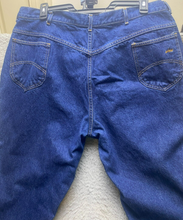 Load image into Gallery viewer, CHIC Jeans Womens 26 Blue Denim Embroidered Logo Flat Front Casual USA Made Lady
