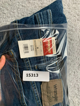 Load image into Gallery viewer, Wrangler Jeans Adult 50x30 Blue Whiskered Stretch Baggy Denim ZM3CSSM Mens NWT
