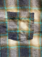 Load image into Gallery viewer, STOIC Shirt Adult Large Green Gray Button Up Flannel Plaid Pocket Shacket Mens
