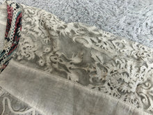 Load image into Gallery viewer, Gretty Zueger Shirt Womens Exrtra Large Gray Boho Paisley Tunic Blouse Lace Trim
