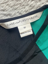 Load image into Gallery viewer, Diane von Furstenberg Shirt Womens Medium Black Green Silk Hi Low Blouse Flowy
