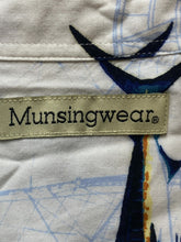 Load image into Gallery viewer, Munsingwear Shirt Adult Extra Large White AOP Fish Camp Button Up Hawaiian Mens
