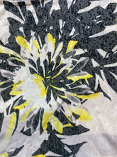 Load image into Gallery viewer, Zenergy by Chicos Shirt Womens 2 (Large) Boxy Artsy AOP Flower Boho Peasant Lady
