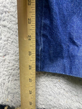 Load image into Gallery viewer, CHIC Jeans Womens 26 Blue Denim Embroidered Logo Flat Front Casual USA Made Lady
