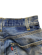 Load image into Gallery viewer, Levi&#39;s Jeans Womens 26x27.5 Blue Fade Straight Leg Distressed Thrashed Denim

