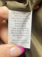 Load image into Gallery viewer, Vintage Leslie Fay Jacket Women 12 Petite (42) Wool Houndstooth Earth Tone Plaid
