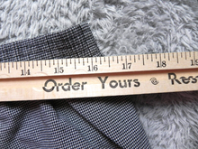 Load image into Gallery viewer, Alfred Dunner Pants Womens 16 (32x29) Proportioned Shorts Rayon Spandex NWT
