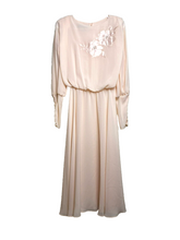 Load image into Gallery viewer, VTG Ursula of Switzerland Dress Womens 3/4 Pale Peach Chiffon Shoulder Pads Maxi
