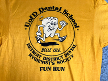Load image into Gallery viewer, Vintage Stroh's Beer Shirt Adult Medium Detroit District Dental Fun Run 80s Mens
