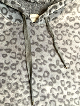 Load image into Gallery viewer, Zenergy By Chicos Sweatshirt Women 3 Gray Leopard Oversized Sherpa Fleece Hoodie
