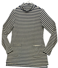 Load image into Gallery viewer, Duluth Trading Co Sweater Womens Extra Small Spandex Stretch Oversized Tunic
