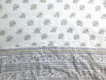 Load image into Gallery viewer, J Jill Shirt Womens Large Side Slit AOP Flower Rayon Blend Blouse Petite Ladies
