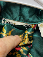 Load image into Gallery viewer, VTG Victorias Secret Robes Womens Pettie Small Kimono Quilted Shawl Gold Label
