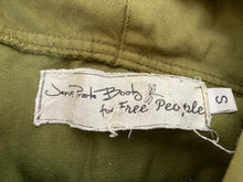 Load image into Gallery viewer, Free People Jacket Womens Small Army Green Jens Pirate Booty Boho Shacket Snaps
