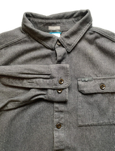 Load image into Gallery viewer, Columbia Shirt Adult Large Dark Gray Standard Fit Sportswear Outdoor Casual Mens
