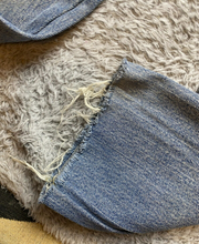 Load image into Gallery viewer, Levi&#39;s Jeans Womens 26x27.5 Blue Fade Straight Leg Distressed Thrashed Denim
