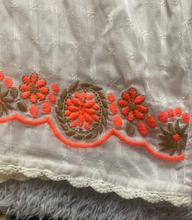 Load image into Gallery viewer, Umgee Cover Up Womens Small White Embroidered Floral Beach Swimwear Tunic USA
