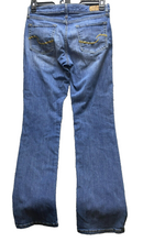 Load image into Gallery viewer, Levis Jeans Womens 8M (31x30) Blue Denim Mid Rise Straight Whiskered Signature
