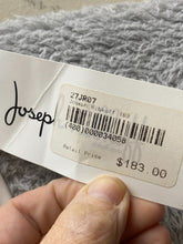 Load image into Gallery viewer, Joseph Ribkoff Pants Womens 8 (30x16) Flat Front Capri Spandex MSRP $183 NWT
