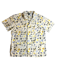 Load image into Gallery viewer, Mountain Hardwear Shirt Adult Medium Cream Tan Button Up Tropical Indie Mens
