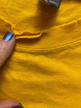 Load image into Gallery viewer, VTG Wichita State Shockers Shirt Adult Large Yellow Cadre NCAA Sportswear Mens
