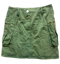 Load image into Gallery viewer, Earthbound Trading Co Skirt Womens Large (32x17) Cargo Pockets A-Line Straight
