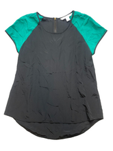 Load image into Gallery viewer, Diane von Furstenberg Shirt Womens Medium Black Green Silk Hi Low Blouse Flowy
