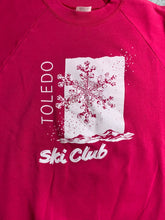 Load image into Gallery viewer, VTG Ski Club Toledo Sweatshirt Adult Large Pink Snowflakes Mountain Sweater 80s
