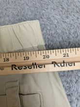 Load image into Gallery viewer, Columbia Shorts Adult Extra Large (40" Waist) Khaki PFG Fishing Performance Mens
