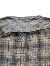Load image into Gallery viewer, Cocomo Shirt Womens 2X Gray Plaid Lace Trim Boho Spandex Contrast Plus Ladies
