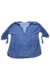 Load image into Gallery viewer, Soft Surroundings Shirt Womens Large Cold Shoulder Oversized Chambray Tencel

