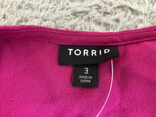 Load image into Gallery viewer, Torrid Shirt Womens 3 3X Pink Flowy Tunic Keyhole Boho Blouse Rayon Crepe NWT
