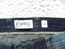 Load image into Gallery viewer, FWRD Denim &amp; Co Jeans Adult 42x32 Zip Pocket Distressed Raw Hem Denim Mens
