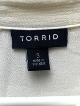 Load image into Gallery viewer, Torrid Shirt Womens 3 3X Ivory Button Up Rayon Loose Boxy Peasant Casual Plus
