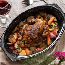 Load image into Gallery viewer, Granite Ware 13&quot; Covered Oval Roaster Black
