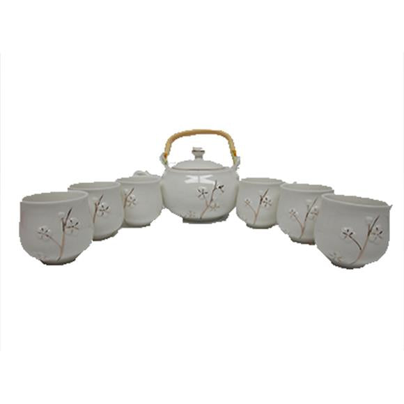 WHITE TEA SET W/ FLOWER DESIGN