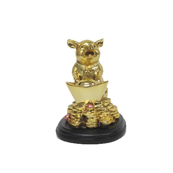 GOLD PIG W/YUAN BAO ON COINS
